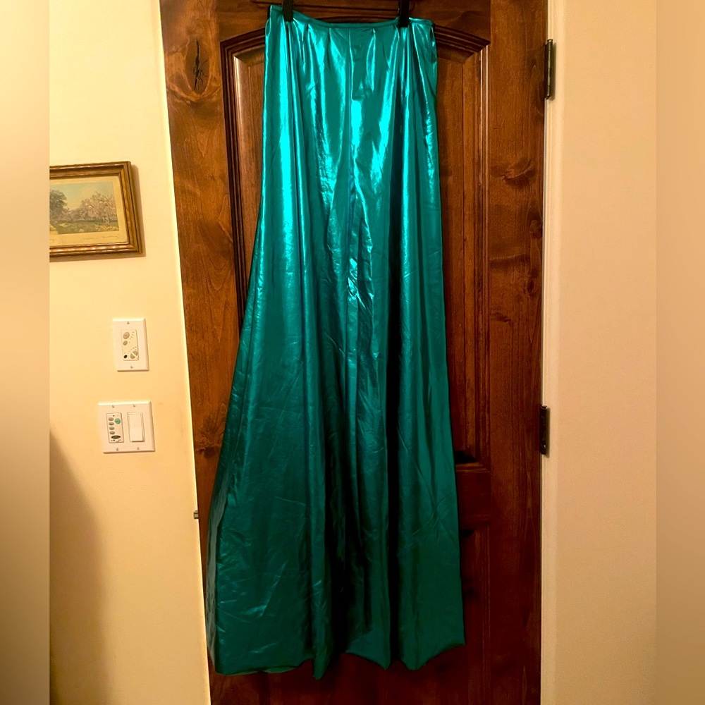 New Green/Blue cloak